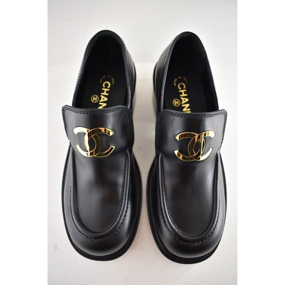 Chanel 55mm Black Calfskin Leather CC Gold Logo Block Heel Platform Loafer 39 - Picture 10 of 16